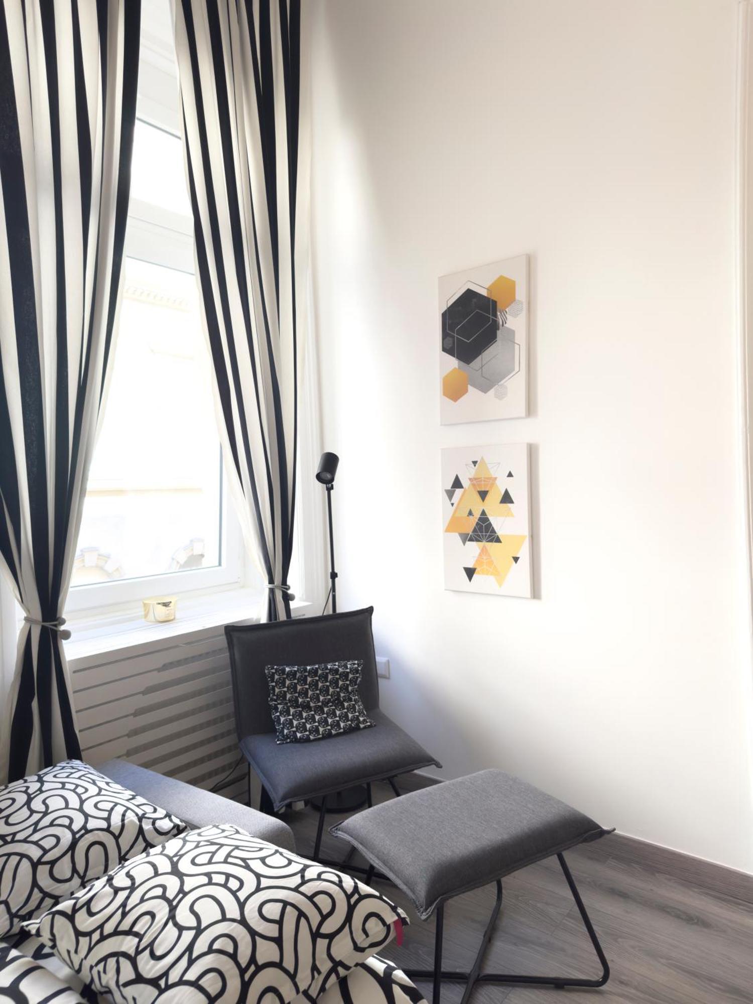 R&R Central Apartment Budapest Bagian luar foto