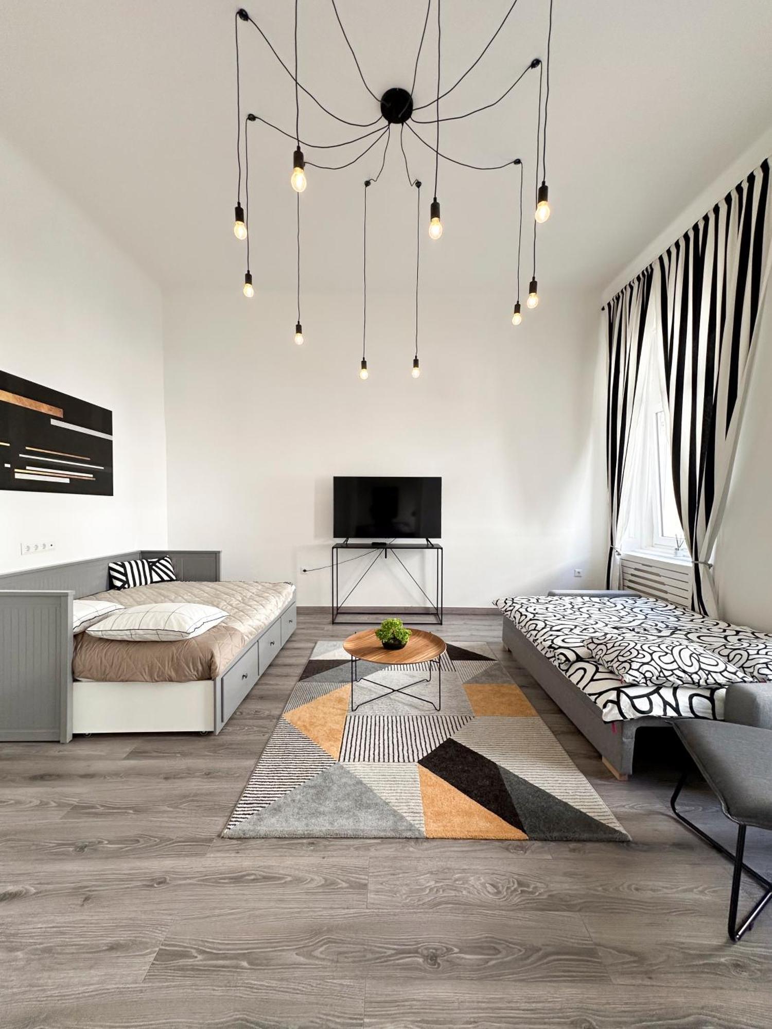 R&R Central Apartment Budapest Bagian luar foto